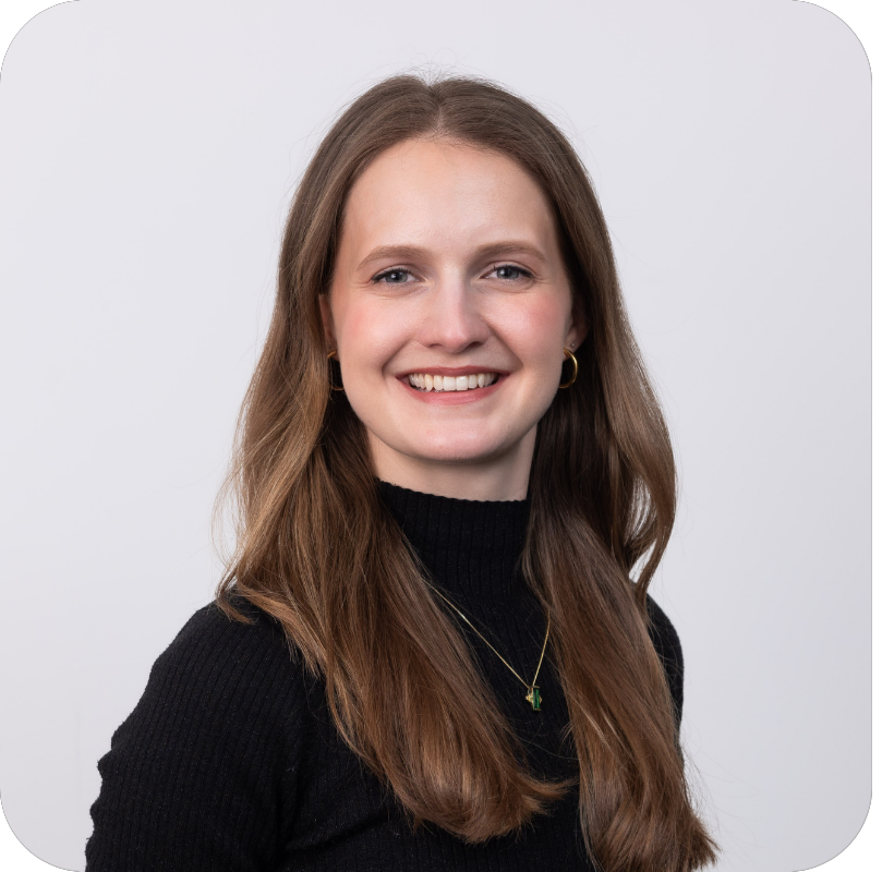 Jessica Cath headshot square rounded edges alt v2